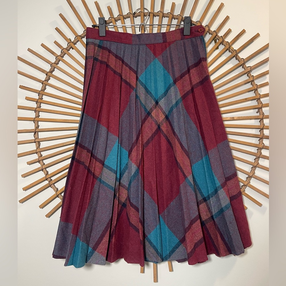 VTG Plaid Pleated Wool Skirt Midi Skirt Red Multi 60’s-70’s Union Made Academia